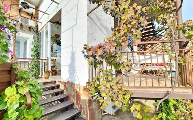 Otdelnyj Kottedzh Kubanskij Dvorik 4 Guest house