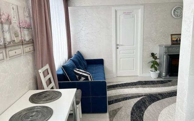 Kvartira 2-shka v tsentre Volgograda Apartments
