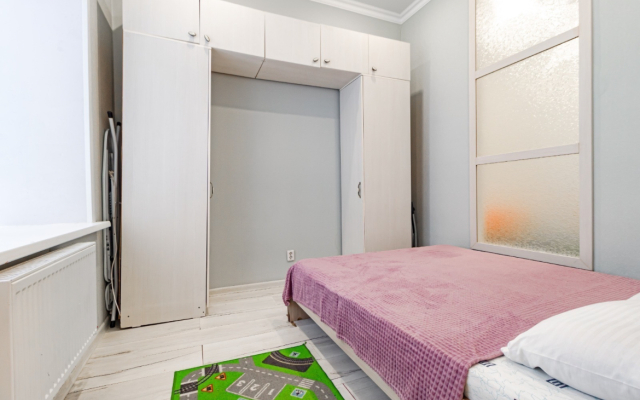Ryadom S Bayantau Flat