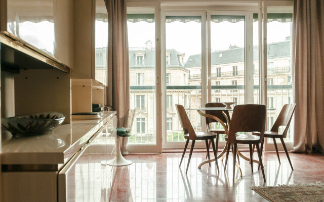 Апартаменты Furnished Apartment near Eiffel Tower