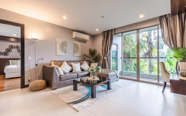 Апартаменты Majestic 2BR Residence with garden view in Regent