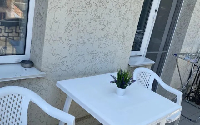 Апартаменты на Театральной 26 в Керчи