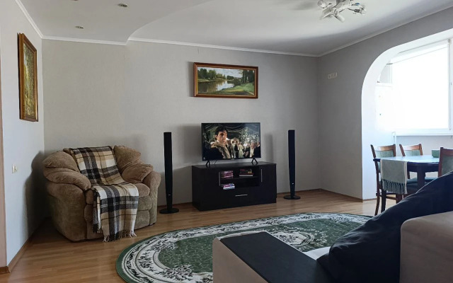 Квартира уютная 3-комнатная с видом на море и Херсонес