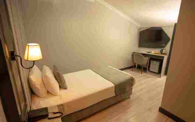 Express Plus Hotel