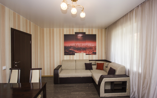 Arbat Pervyy Tyumen' Tsentr Hotel