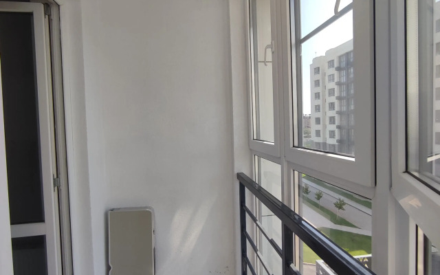 Ryadom S Naberezhnoy Flat