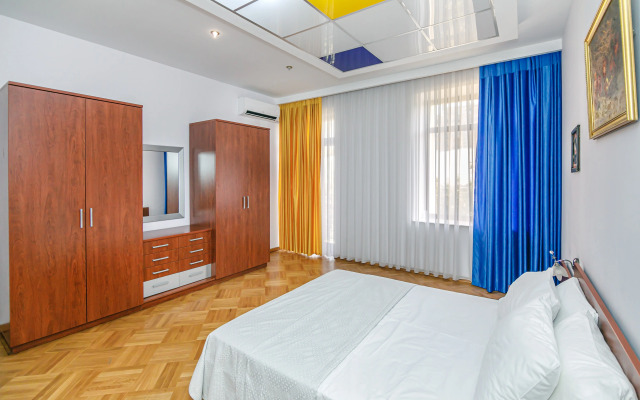 Stella Luxury Apartment in Nizami Street, Apartments