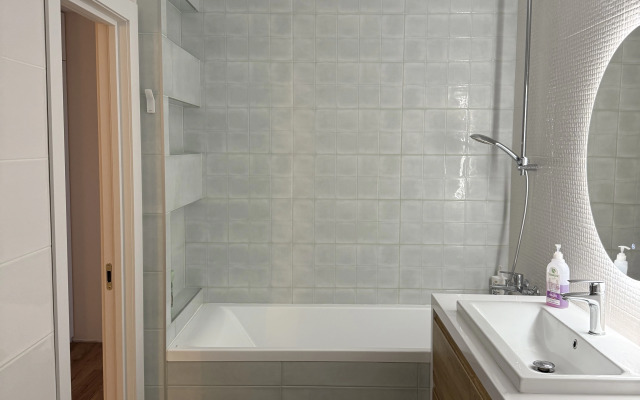 V Centre S Vidom Komfort I Kachestvo Dvuhkomnatnye Apartments