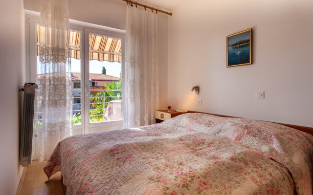 Maria in Malinska Apartments