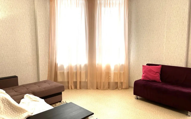 Flat 2-Kh Komnatnaya Uyutnaya Kvartira V Tsentre Goroda