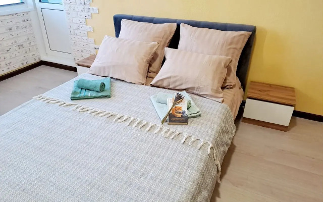 Ryadom S Parkom Flat