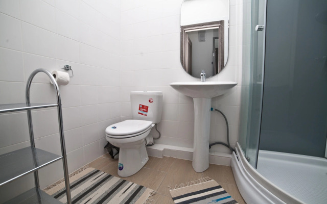 Maryin Dom na Malysheva, 42a Apartmemts