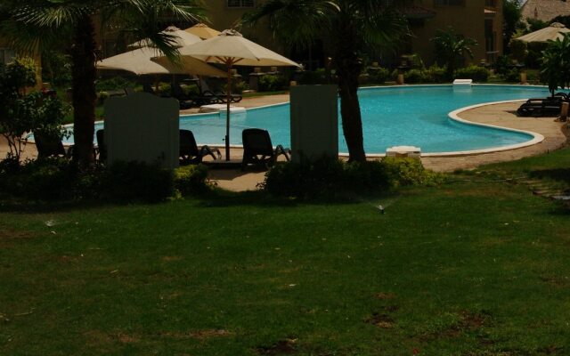 Luxury garden and walk anywhere Apartments