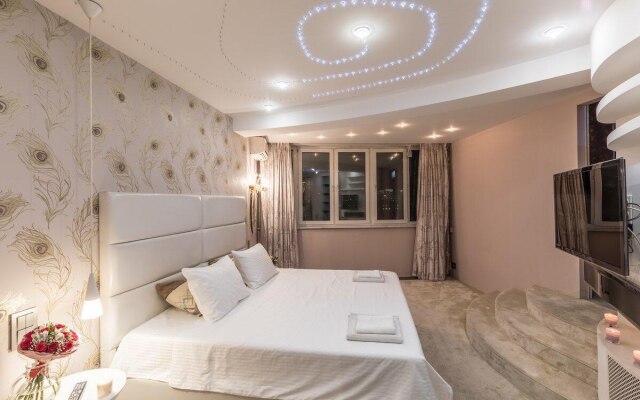 Pentkhaus Na Prospekte Mira Apartments