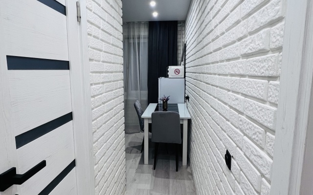 Blagoustroyennye na ulice Koroleva Apartments