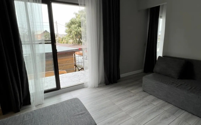 Ekokhaus Chegem Guest House