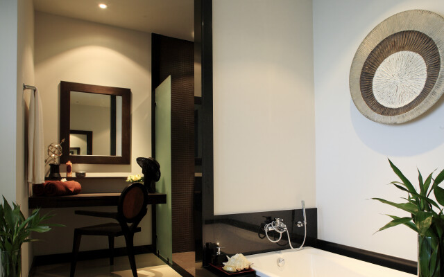 Two Villas Holiday - Onyx Style, Naiharn Beach