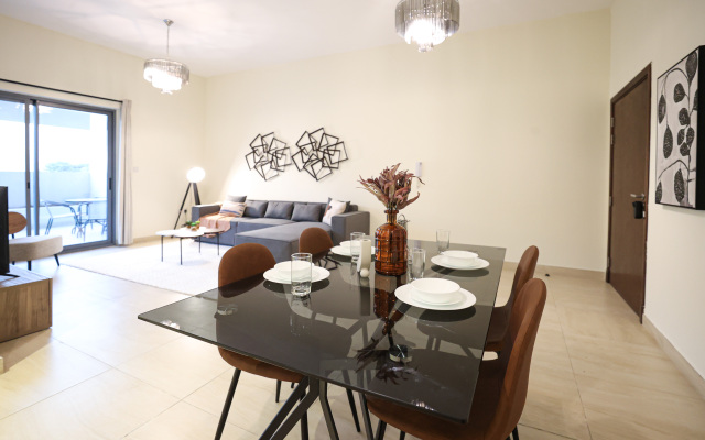 Elite LUX Holiday Homes - Spacious 1 BR Near Metro Station in Al Furjan Dubai