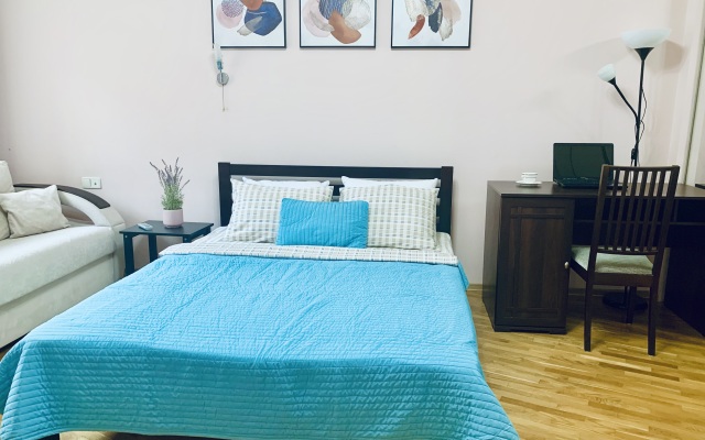 Uyutnaya Dvuhkomnatnaya Kvartira V Tikhom Tsentre Rostova-Na-Donu S Parkovkoy Flat