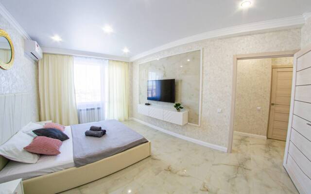 Ryadom S Muzykalnym Teatrom Flat