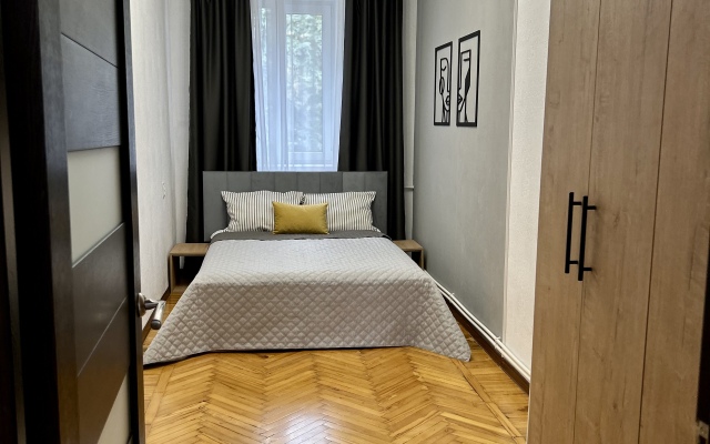 Na Ulitse Lenina 5v Flat