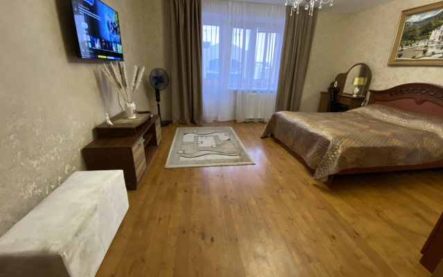 Uyutnaya Dvuhkomnatnaya V Tsentre Goroda Flat