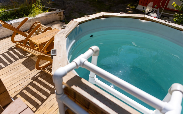 Yug Turist Guest house