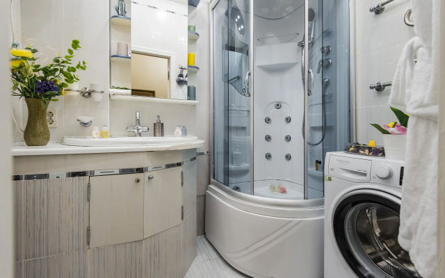 Квартира GM Apartments на Москва-реке с Видом на Набережную и Сталинскую высотку