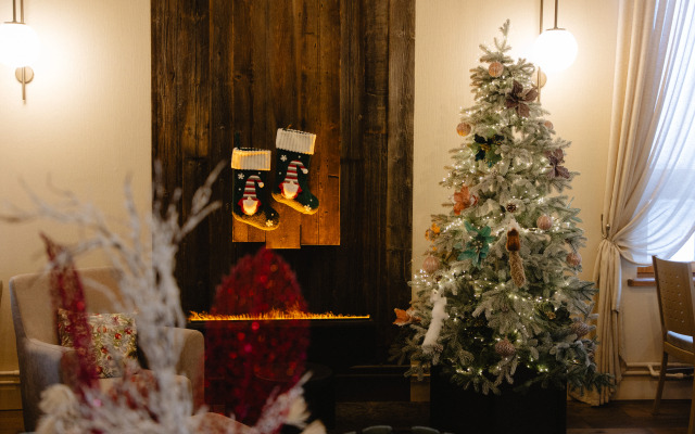 Отель 40-й Меридиан Яхт-клуб