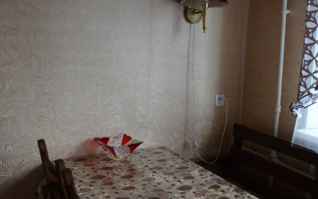 Меблированные комнаты Ваш Дом на Ленинградской (2 подъезд, кв. 32)