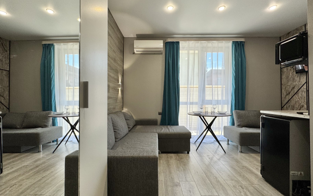 Studiya V 5 Minutah Ot Morya Flat