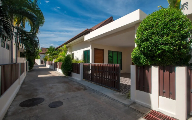 Raja 4BR Private Pool Villa