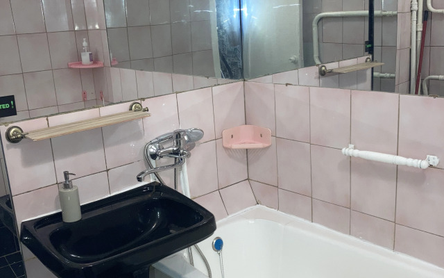 Квартира Двухкомнатная квартира на Народном опалчении.