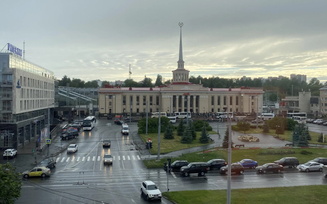 Апартаменты двухкомнатные с Видом на Привокзальную Площадь Hygge Karelia