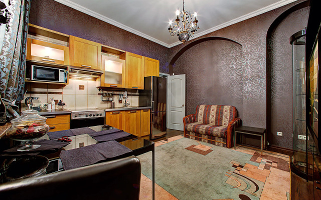 Квартира Лонго Большая Конюшенная 4