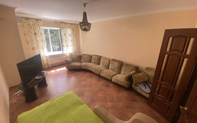 Апартаменты 223 Трёхкомнатные Курзальная 19