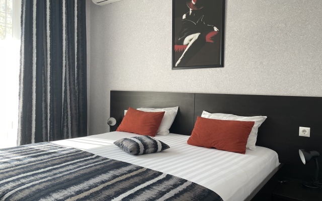 Platan Guest House
