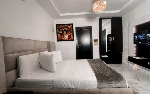 247 Luxury Hotel