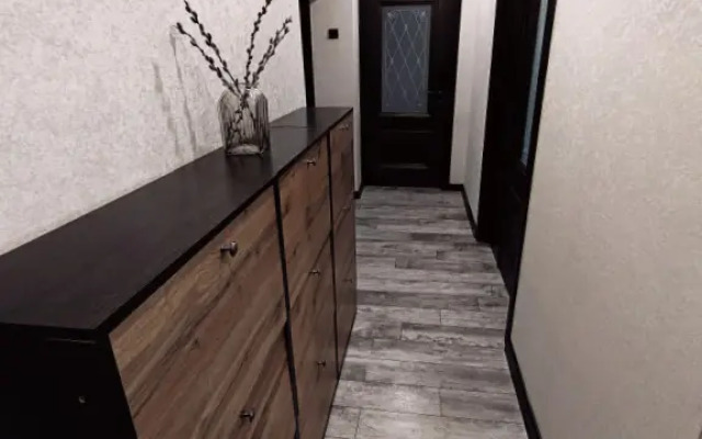 Dvukhkomnatnaya Na Barrikadnoy Flat