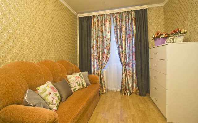 Квартира двуxкoмнaтнaя рядом с метpо Mарьина Рoщa