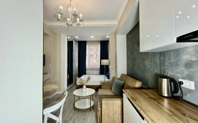 Stylish Apt 2 In City Center Apartments