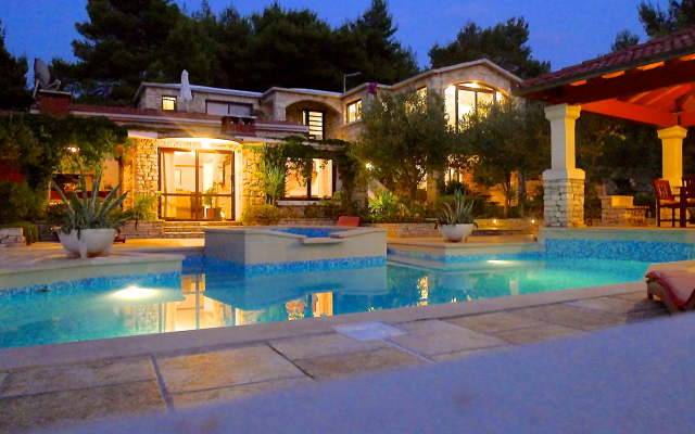 Stone House Poplat Villa