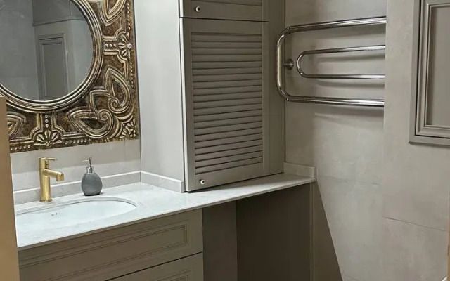 Dizaynerskie Dvukhkomnatnyje Ryadom S Tsentrom Goroda Apartments