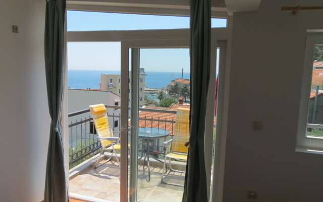 Ana 1/3 Apartments