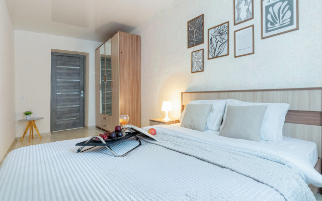 3-Kh Komnatnaya u Zh/d Vokzala Flat