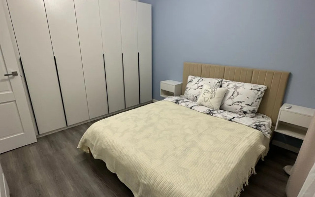 Апартаменты Евротрешка у метро Большевиков