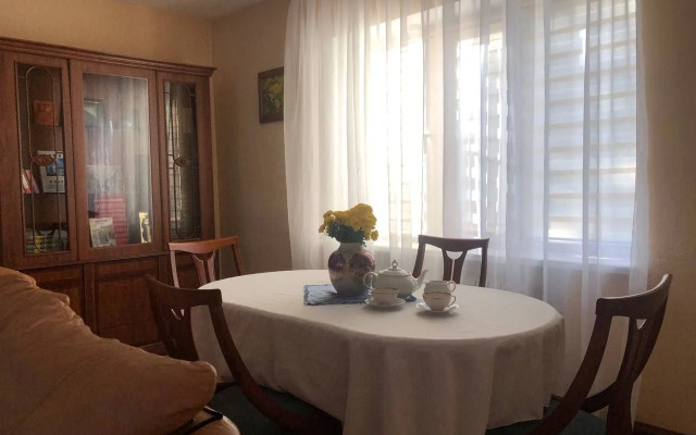V Zheleznovodske Private House