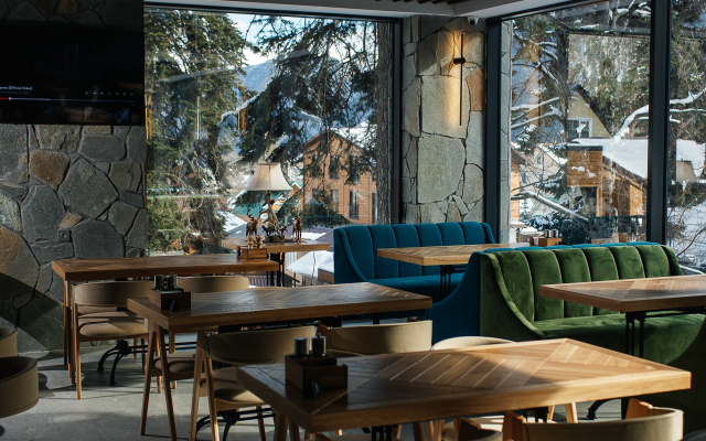 Tash Maral Hotel