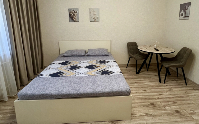 Na Bratyev Kashirinykh V Akadem Riversayd Apartments - Apartment in تشيليابنسك - Photo 3