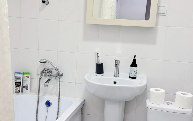 Апартаменты Ижора Апарт в ЖК Новое Колпино с красивым балконом